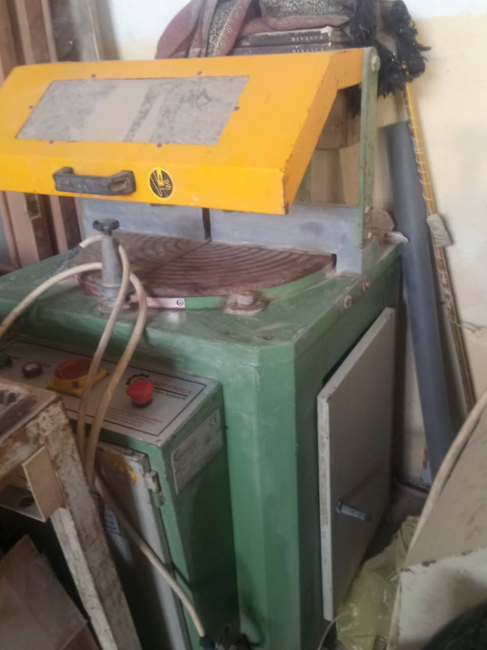 سلام عليكم معمل للبيع بي الكتر والمكينه الماسكه يرادلهن ترتيب باقي المعمل شغال وبي ميوزه عدد2متر في مترين ونص مكان المعمل  كربلاء البوبيات عمود 47 السعر 55ورقه وبي مجال بسيط


**إذا كنت صاحب هذا الإعلان وتريد حذفه لأي سبب، رجاءا أرسل رسالة إلى الدعم الفني**