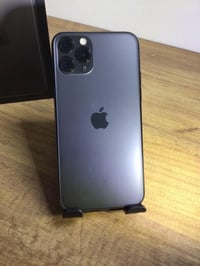 ايفون(IPhone 11pro) الصغير ذاكره 64 نضيف كلش شخط مابي مع الكارتون مطاب...
