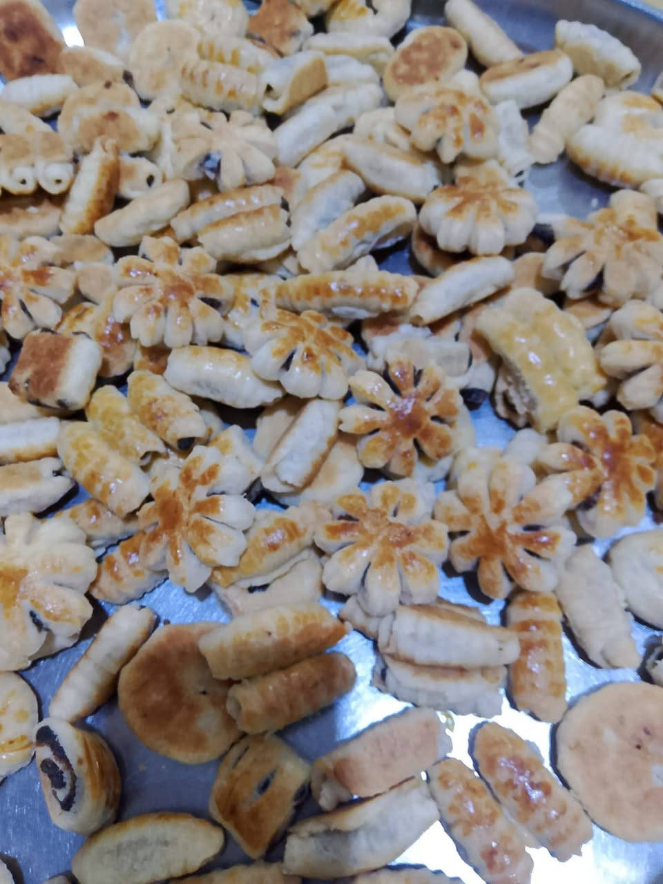 الكليجة العراقية 🇮🇶
ريحة البيت وطعم الأصيل 🤍
عجينة هشة ومحشوة تمر بنكهة الهيل، مثل ما تعودنا عليها من أيادي الأمهات.
طعمها يرد الروح ويخلي الذكريات تحچي 😍

💰 السعر: 4 آلاف دينار
جرّبها وخلي الطعم العراقي الأصيل يكون حاضر.🔥 لحم بعجين طازج 🔥

متوفر لحم بعجين طيب ولذيذ
عجين طري وحشوة لحم مرتبة ونظيفة

💰 السعر: ٤ آلاف
للطلب والاستفسار راسلونا خاص 📩


**إذا كنت صاحب هذا الإعلان وتريد حذفه لأي سبب، رجاءا أرسل رسالة إلى الدعم الفني**