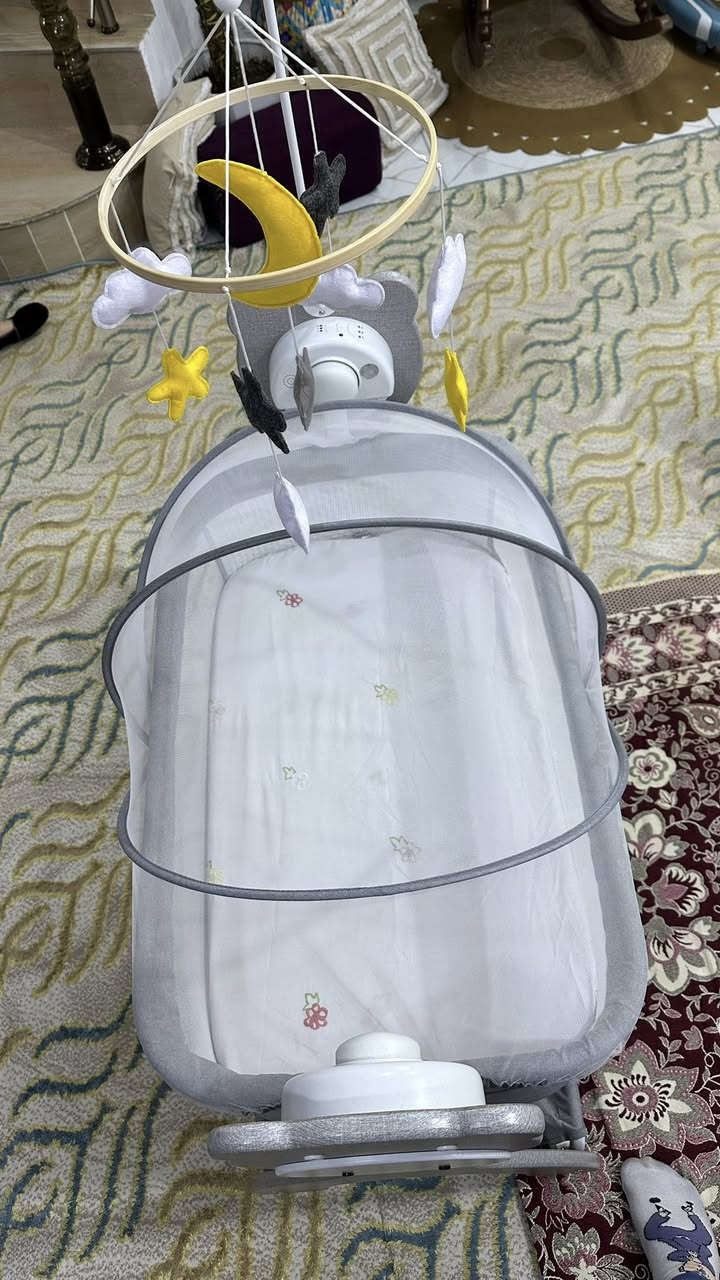 كاروك يهز الطفل ع الكهرباء يعني الام متتعب تنام وهيه مرتاحه وتخلص شغلها وهيه مرتاحه والطفل بسابع نومه 😂 بي ٣درجات وبي مؤت اذا تحبين فتره ويوگف ربع ساعه ونص ساعه وثلاث ترباع الساعه وبي موسيقى وگلوب حتى بالليل تشوفين الطفل وياا هديه الدوشگ مالته بعد اكو احلى من هيج 🥹


**إذا كنت صاحب هذا الإعلان وتريد حذفه لأي سبب، رجاءا أرسل رسالة إلى الدعم الفني**