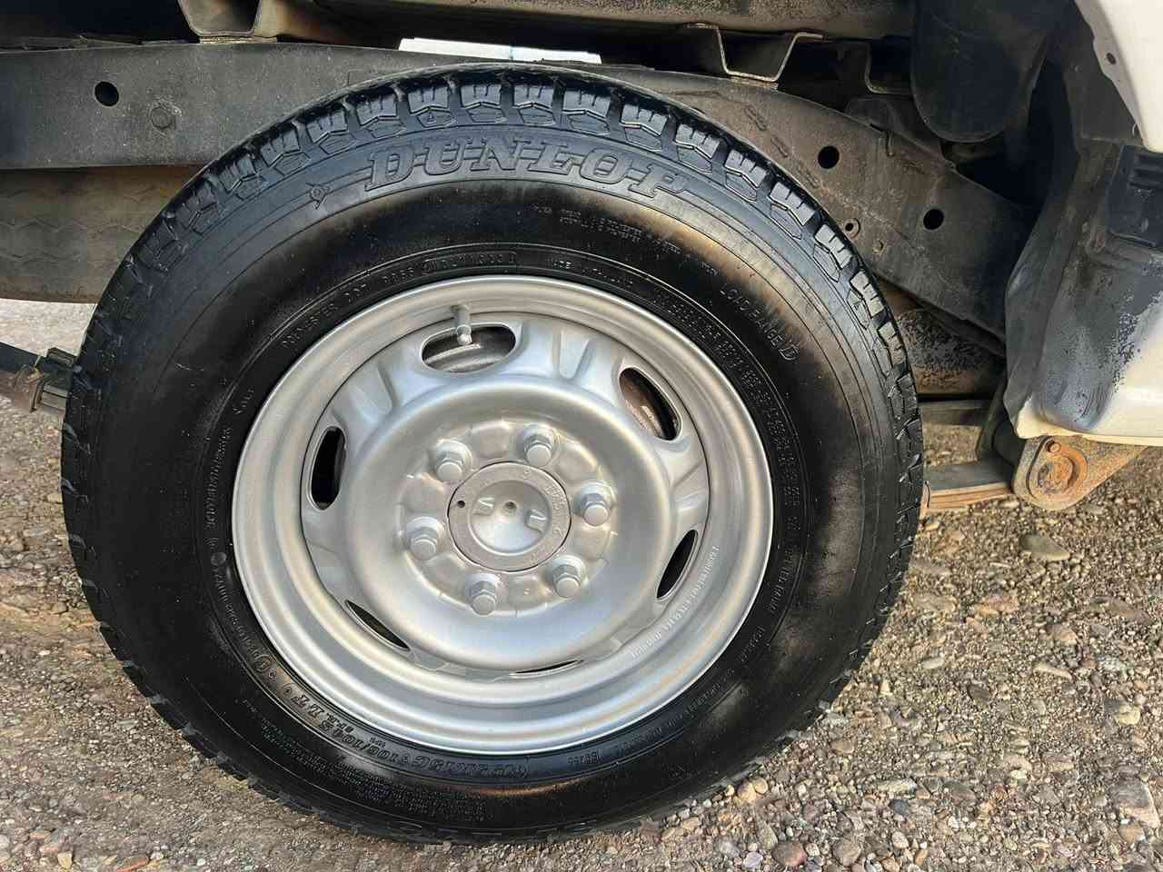 نیسان پیکئاپ 2004 
تەبرید و پاوەر مەکینە کابرێتەر
سەنەوی تا ٢٠٢٩ تازەیە بە ناو خۆمەوەیە 
دەرگای کابینەکەی
 لەسەر ساغی بۆیاخ کراوە 
کامل جاهیز پێش و پاش بێ تەقەو ڕەقە
 بەرگە کوشن و بەرگی گاعی تازە تێگیراوە 

سعر : لە کۆمێنت داوای بکە ڕاستەوخۆ بۆت دێت 🤖 

پۆڵیش و قەڵەم کاری کراوە
 دینار مەسرەفی نیە

ژمارەی خاوەنەکەی 
***********
وەتسئاپ
