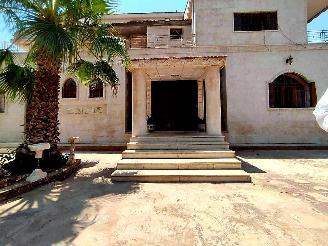 مزرعة ( الخليل ) في حمص - الأوراس للإيجار  يومي - اسبوعي - شهري - سنوي تتألف من 4 غرف نوم كبيرة - صالون مجهز - مطبخ كامل بكافة المستلزمات - كهرباء طاقة شمسية 24 ساعة - مسبح نظيف ومعقم - حمام مجهز - تراس وجلسات بإطلالة ..  ويوم الخميس او الجمعة يرتفع سعر 200 تقريباً ألف للإيجار المزرعة .. للتثبيت والحجز على شام كاش او حضور الموقع .للتواصل وتساب - مسنجر - اتصال على الأرقام 0980664479 - 0981169673 .


**إذا كنت صاحب هذا الإعلان وتريد حذفه لأي سبب، رجاءا أرسل رسالة إلى الدعم الفني**