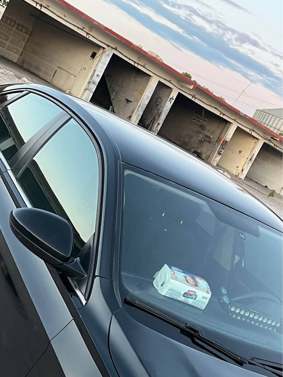 جيتا موديل 2021
مواصفات امريكي فول مواصفات 
محرك ١٤ و توربو مرغوب 
ماشي 150 الف Km
رقم و سنوي و هزه جديد الي 2028
داخل و خارج نضيف 
تبريد ثلج ❄️ 
تخمات وتايرات جديد 
بي بولند و شبر صبغ بدون دواخل نهائيا 
باقي كفاله من گير و محرك وضربه 
عليها 7 اوراق غرامه ينزل من سعر 
سعرها 124 و مجال 
 عنوان شيخان 
*********** شيخان, نينوى
