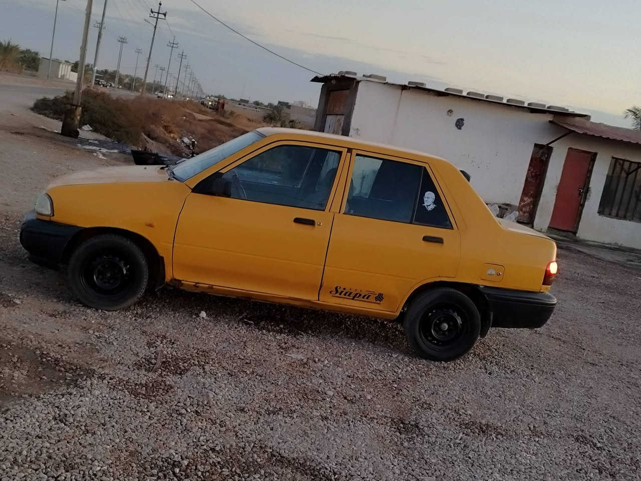 من رخصت الادمن السلام عليكم 
سايبه موديل 2015 رقم بصره 
تحويل ثاني يوم 
دواخل كارتون  
قواعد دبل سليمه 
كهربائيات كلها شغاله 
جام كهربائي 
مكينه جديده شادلها 
حداده جديده توه نافضها 
سياره حلوه ومال بيت 
السعر 20 وبيها مجال 
مكانها بصره قضاء المدينه 
مكلف بالنشر رقم صاحب السياره *********** يتوفر واتساب
