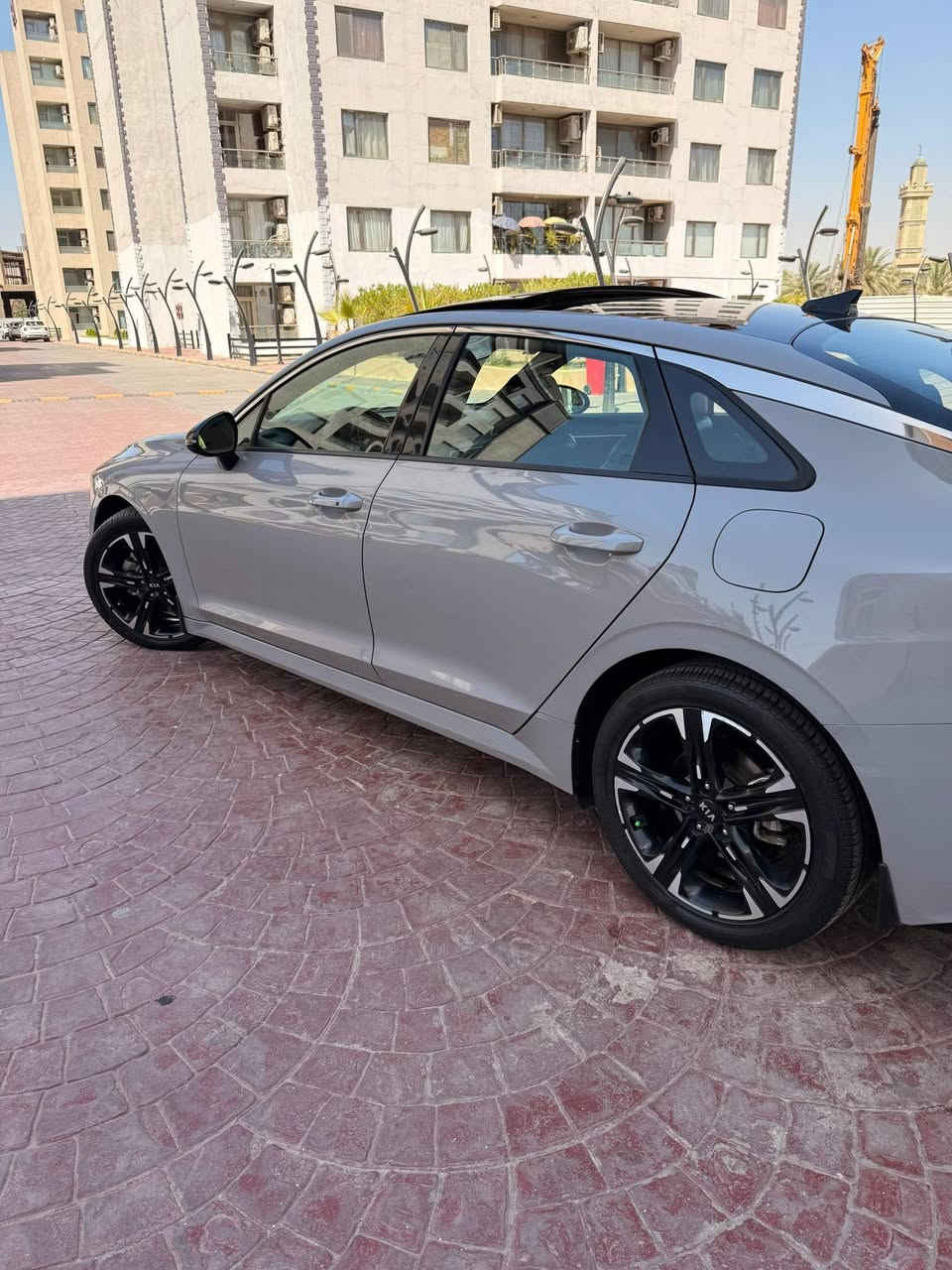 كيا K5 2021 GT لاين♤كلين كلين لوسمنتي مميز
فول مواصفات💯
🔧 المحرك: 1600 تيربو
⚙️ ناقل الحركة: أوتوماتيك + عادي
🌞 فتحة بانوراما
🔘 بصمة تشغيل
🔥 كشنات تدفئة
🔥 ستيرن تدفئة
🔋 شحن هاتف لاسلكي
🛣️ قيادة ذاتية على الخطوط السريعة
🅿️ هاند بريك بصمة
📡 تشغيل عن بعد
🎯 مثبت سرعة
🛑 نظام ABS
⚠️ مانع انزلاق
📉 حساس ضغط الإطارات
💡 بك لايت LED
📺 شاشة
📡 رادارات جانبية
👁️ مراقبة النقطة العمياء
🛣️ رادار المسار
💺 كشنات جلد
🔌 مقعد السائق كهرباء
💡 لايتات ثلاث عدسات
🚦 نظام قيادة (Eco + Sport + Smart + Normal)
📶 بلوتوث + AUX + USB
🎛️ تحكم ستيرن كامل
🛑 أوتو بريك
🗺️ خرائط
🎮 ستيرن حرف D
💡 زينون LED
🔄 توقف ذاتي عند الرجوع
📦 صندوق ذكي
📄 رقم بغدااد
سياره كلين كله ع البلادممفتوح بيه اي شي رايدهاب١٦٥مكانه بغدادالسيديه الشراي  يتصل***********/***********

