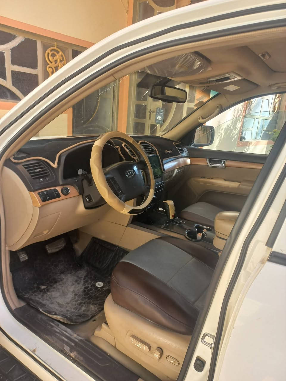 مهافي خليجي  للبيع موديل ١٢فول موصفات محرك ٣و٨٠٠ ٣قطع تبريد بي وايدي   رقم بغداد دولي بيه بابتين الخلفيات تبديل بدون دواخل مكانها ديالى بعقوبه خرنابات السعر ١٣٠وبيه مجال ***********
