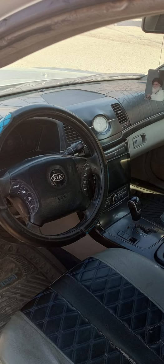 السلام عليكم
كيا امانتي2007 باسمي جاهزه وارد أمريكي السعر 65 ورقه بيه مجال 
محرك كير كهربائيات تبريد سياره جاهزه 
الاتصال ***********
