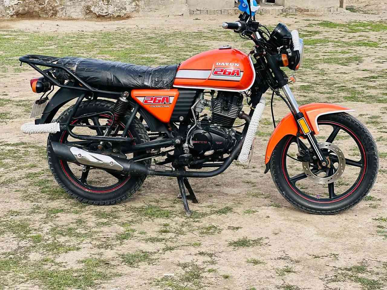 يا الله سلام عليكم دراجه للبيع دايون نفخ موديل 2021 مكينه 200 أوراق اصولي اصولي  مكفوله كفاله عامه شرط انضف الصوره بيها شلعه خير من الله كهربائيات كله شغاله السعر /مليون 200 وبيه مجال   الرقم *********** شراي اتصل وبيك خير وتدلل
