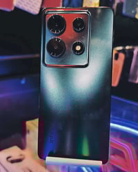 نوت 30 VIP • ٢٥٦/٢٤ • شحن لاسلكي