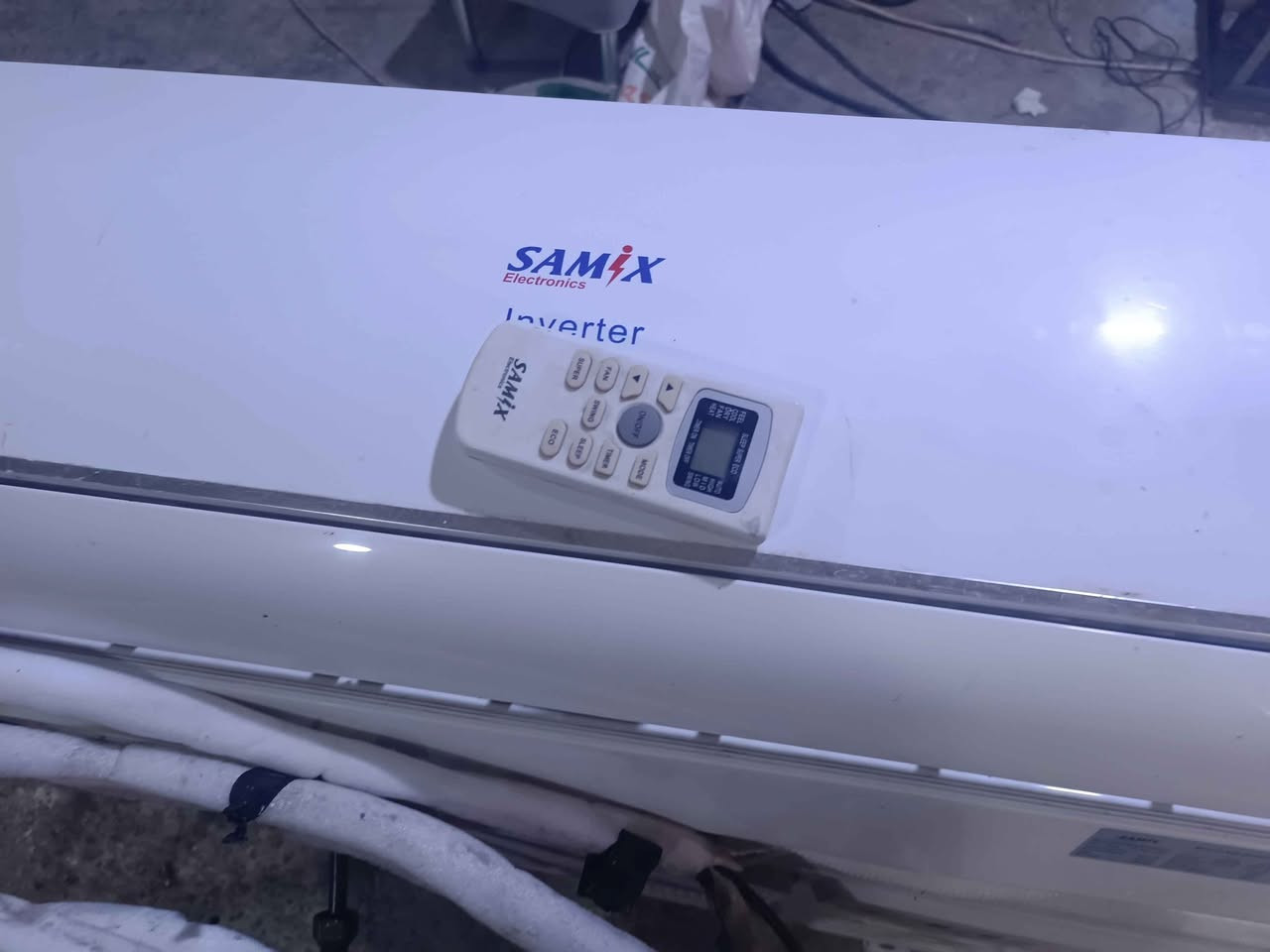 سبلت نوعSAMIX حجم ١طن انفرتر اسمارت تحكم ديجيتال غاز ٤١٠ شركه مقفل شرط تشغيل مع كامل ملحقاتها السعر ٢٥٠ الف للتصال ***********واتساب ماسنجر فايبر دهوك, العراق
