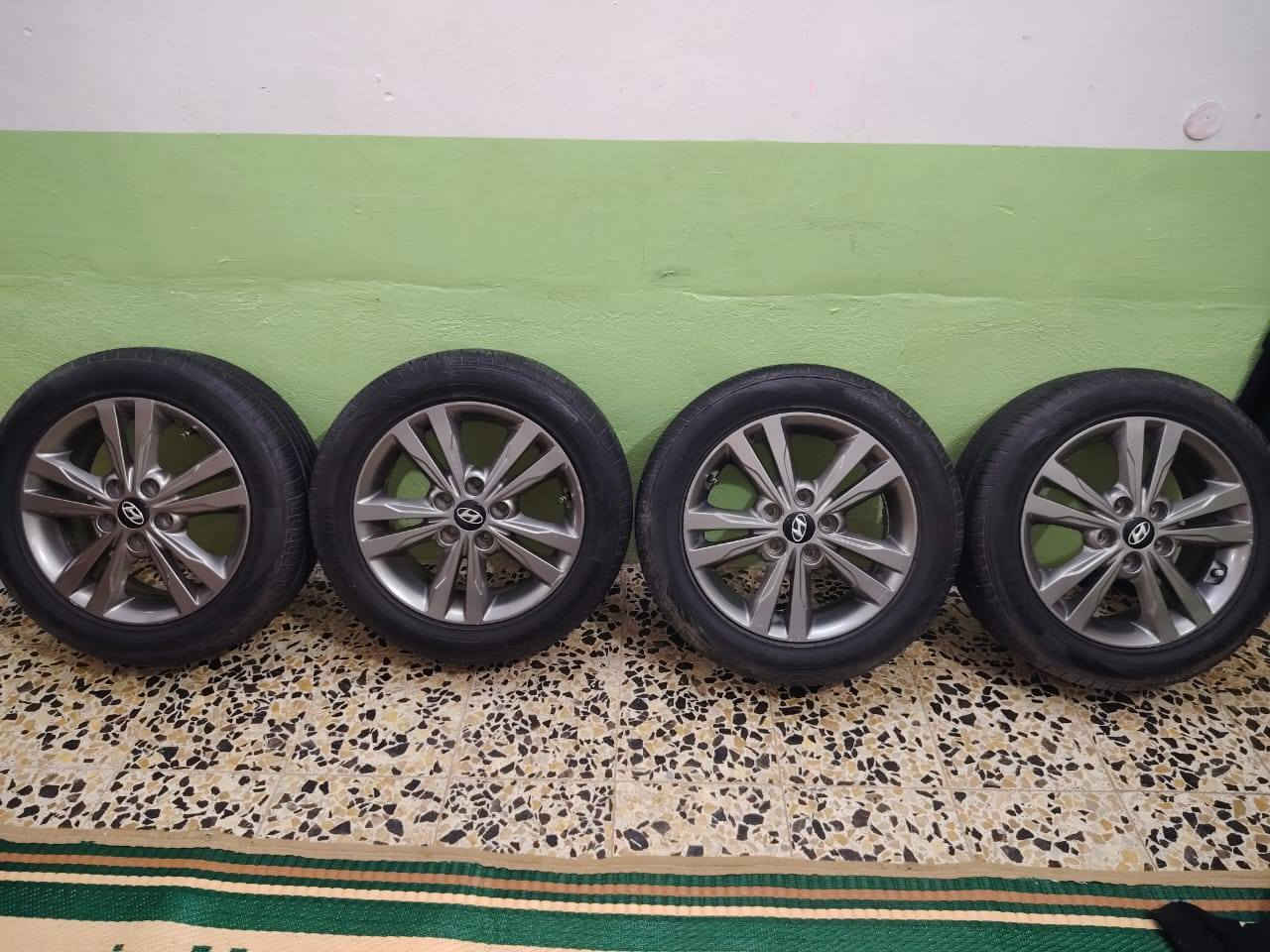 سلام عليكم
ويلات النترا ١٧ وياهن تخم تاير جديد
يرهم على الانترات مديل ١٥ ١٦ ١٧ ١٨ ١٩ ٢٠
المكان. النجف الاشرف حي النداء
رقم الهاتف. ***********
مفتوح مازنجر المراسلة 
السعر. 350الف
