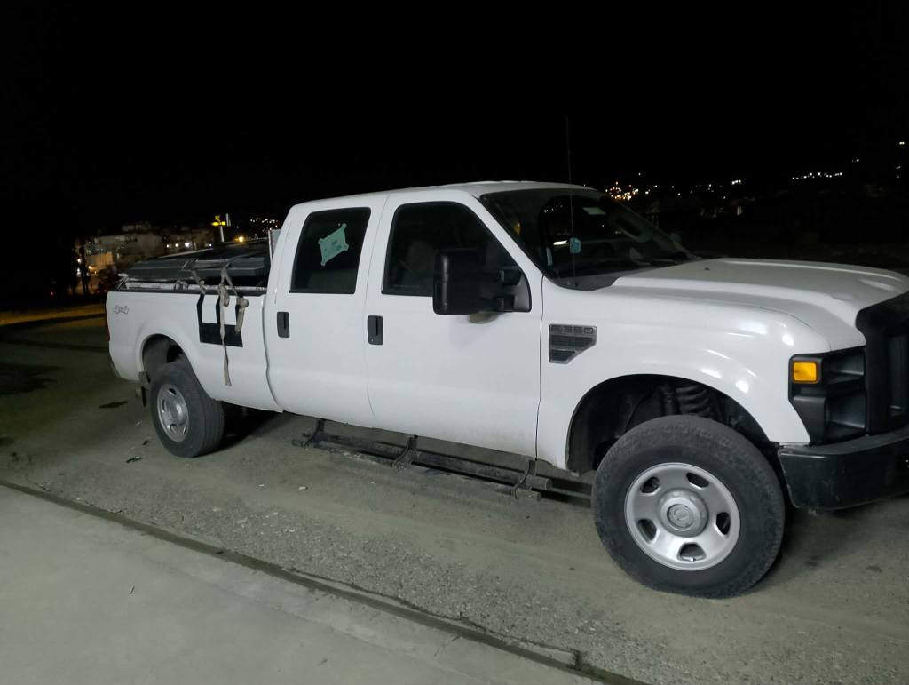 فۆرد  2008...f350 .،١٠ بستۆن بە نزین مه کینە مە رغوب بێ بۆیاخ  په له یه ساردی هه یه هه موگیانی به شه رت سه نه وی و ژينکه ی نوێ یه...*********** السليمانية, العراق
