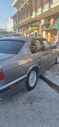 سەرەتا بەناوی خوا ئەم سەیارە بۆ فرۆشتن BMW 525 مۆدێل 1993مەکینەی 525 ع...