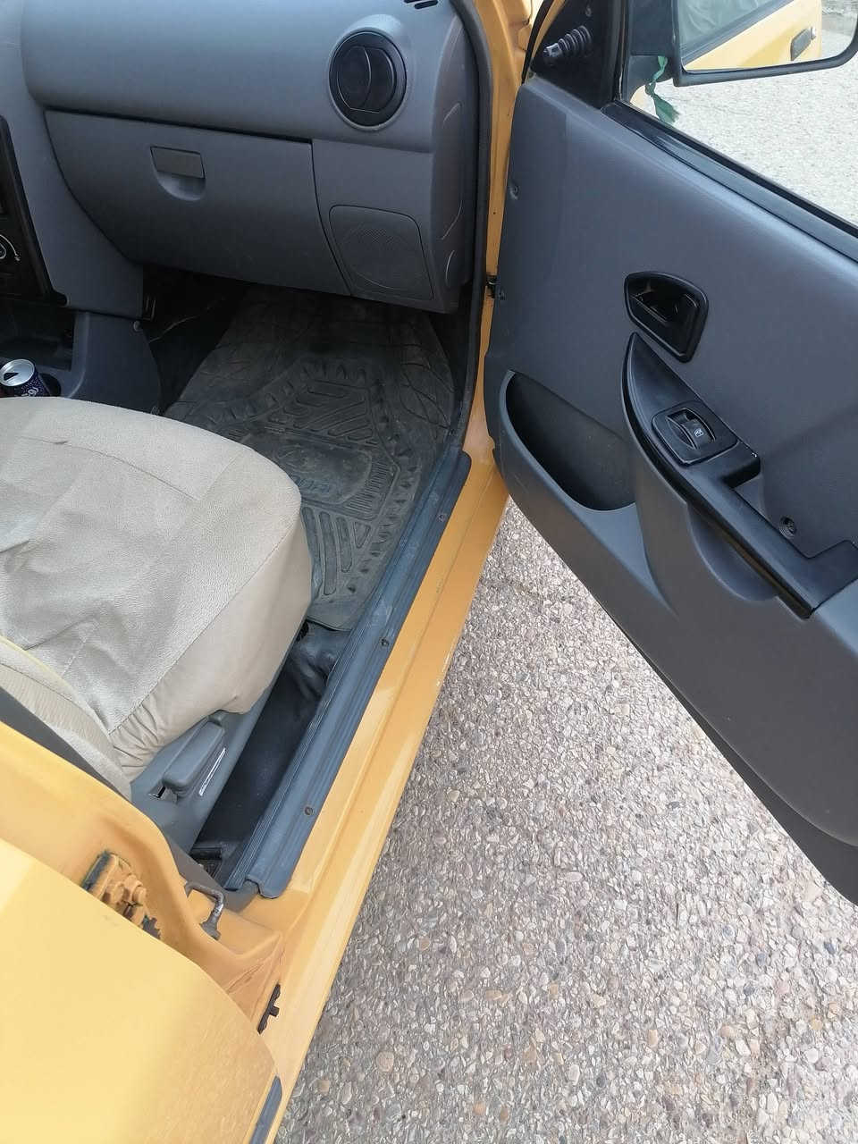 سلام عليكم سايبه موديل ٢٠١٦  لبيع نضيفه مابيها اي نقص بس تبريد  لا براكيتات محرك كير نضاف سيارة كلش حلوه كل شي شغال مال بيت سعر ٤٤ اوبي مجال تجي او تشوف بل عين مكان ميسان الكحلاء رقم لهاتف *********** مصفره هيئه و غرامات
