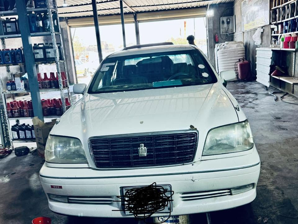 ملكة ادوات كصة جنطه مكينه ديفور شرط كير ومكينه تدفئة تبريد ثلاث دكم كشن كهربائي برده خلفيه كهربائيه سياره كلششش نضيفه فقط الحدايه الاماميه بيها ضعف مكاني ناصريه غراف السعر ٣٢قابل للتفاوض ***********ترهم مراوس
