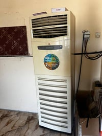 سبلت عامودي • ٥ طن • مستعمل نظيف