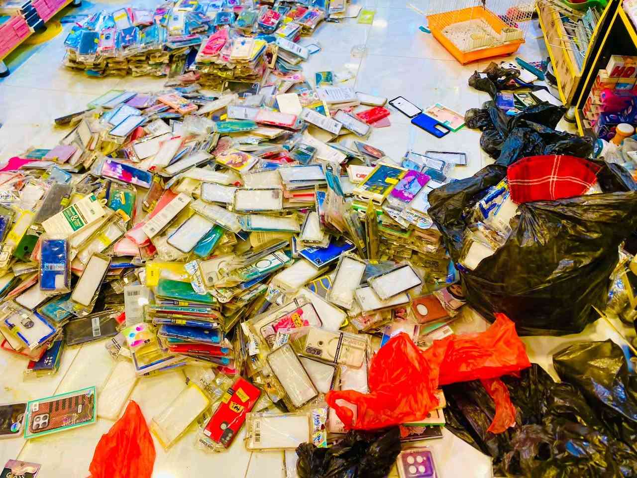 سلام عليكم تعزيلة محل حافضات موبايل ولزكات اكثر من 3000 قطعه سعر القطعه 100 دينار السعر الكلي 300 الف مكاني كربلاء توصيل موجود


**إذا كنت صاحب هذا الإعلان وتريد حذفه لأي سبب، رجاءا أرسل رسالة إلى الدعم الفني**