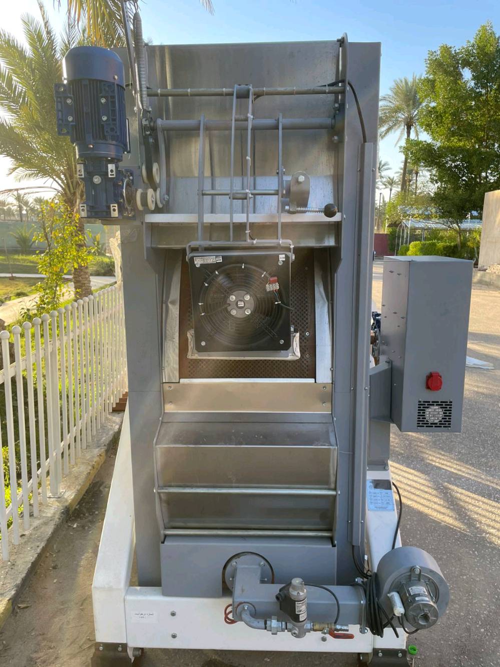 بابل 
مخبز ( فرن ) كامل للبيع للاستفسار الاتصال على الرقم التالي *********** او المراسله على الواتساب 

* بدون تنصيب .