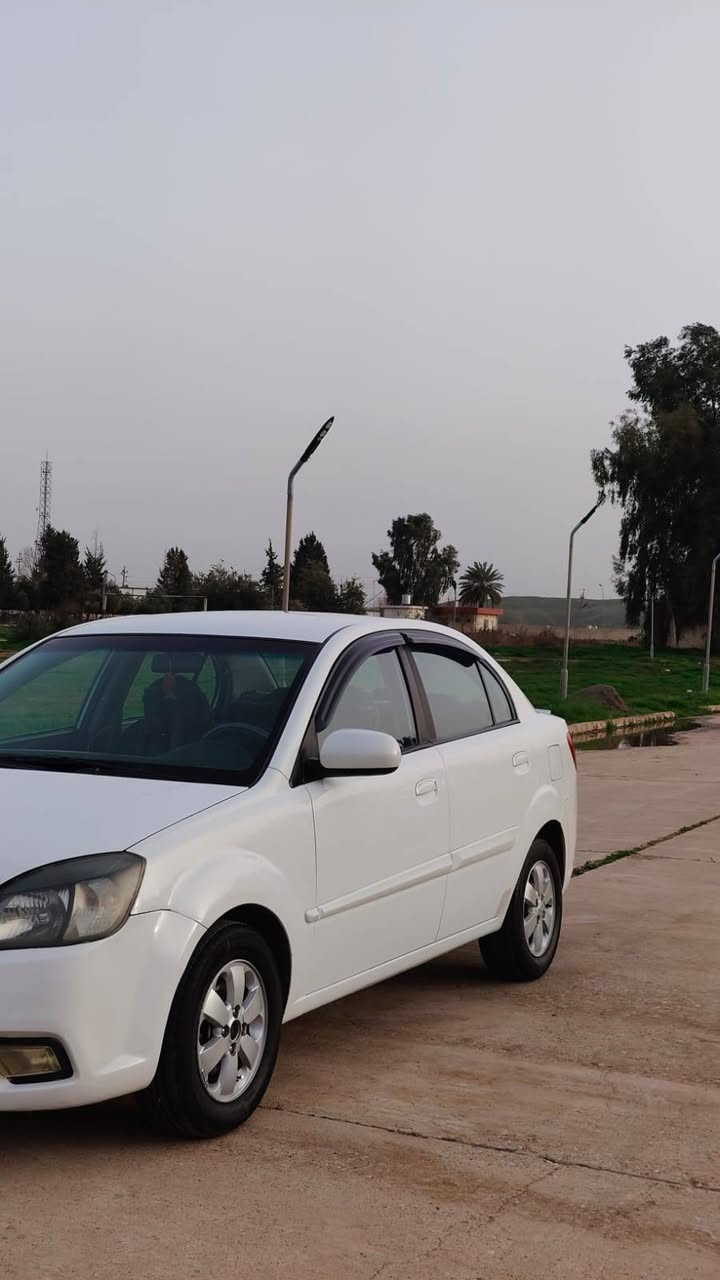 كيا ريو موديل 11
رقم نينوى مسطرة 
سنوية ب اسمي 2030
محرك 14 كير عادي
تدفأه وتبريد شغال 
بدون ضرر بدون صبغ
شرط الوكالة وتحويل 
السعر 98 وبي مجال 
التواصل:
*********** 
***********
