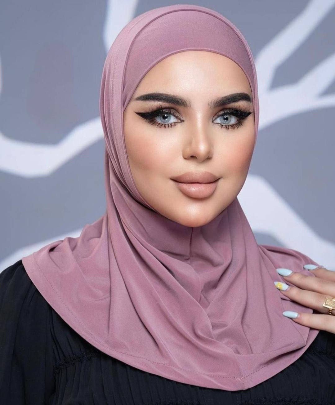 🔥 عرض التوصيل المجاني ٣ أيام فقط 🔥

🔥✨️أشتري ٥ قطع ويكون التوصيل مجاني✨️🔥 

✨️ مجموعة متنوعة و أنيقة، من الحجابات ✨️ 

✅️ وداعاً للدبابيس ثابتة طول اليوم

 ✅️ مثالية للموظفات، الطالبات، والأمهات اللاتي يحتجن لارتداء الحجاب خلال ثوانٍ

✅️ مريحة، أنيقة ، ولا تحتاج لكوي

#حجاب_ألاميرة #حجاب_فيزون #ربطة_مثلث
#حجاب_مشغول #حجاب_مقلم #حجاب_طباقة

✨️ السعر والتفاصيل اسفل الصور ✨️

تتوفر خدمة توصيل لكافة انحاء العراق 🚚

لطلب يرجى مراسله الصفحه 📩


**إذا كنت صاحب هذا الإعلان وتريد حذفه لأي سبب، رجاءا أرسل رسالة إلى الدعم الفني**