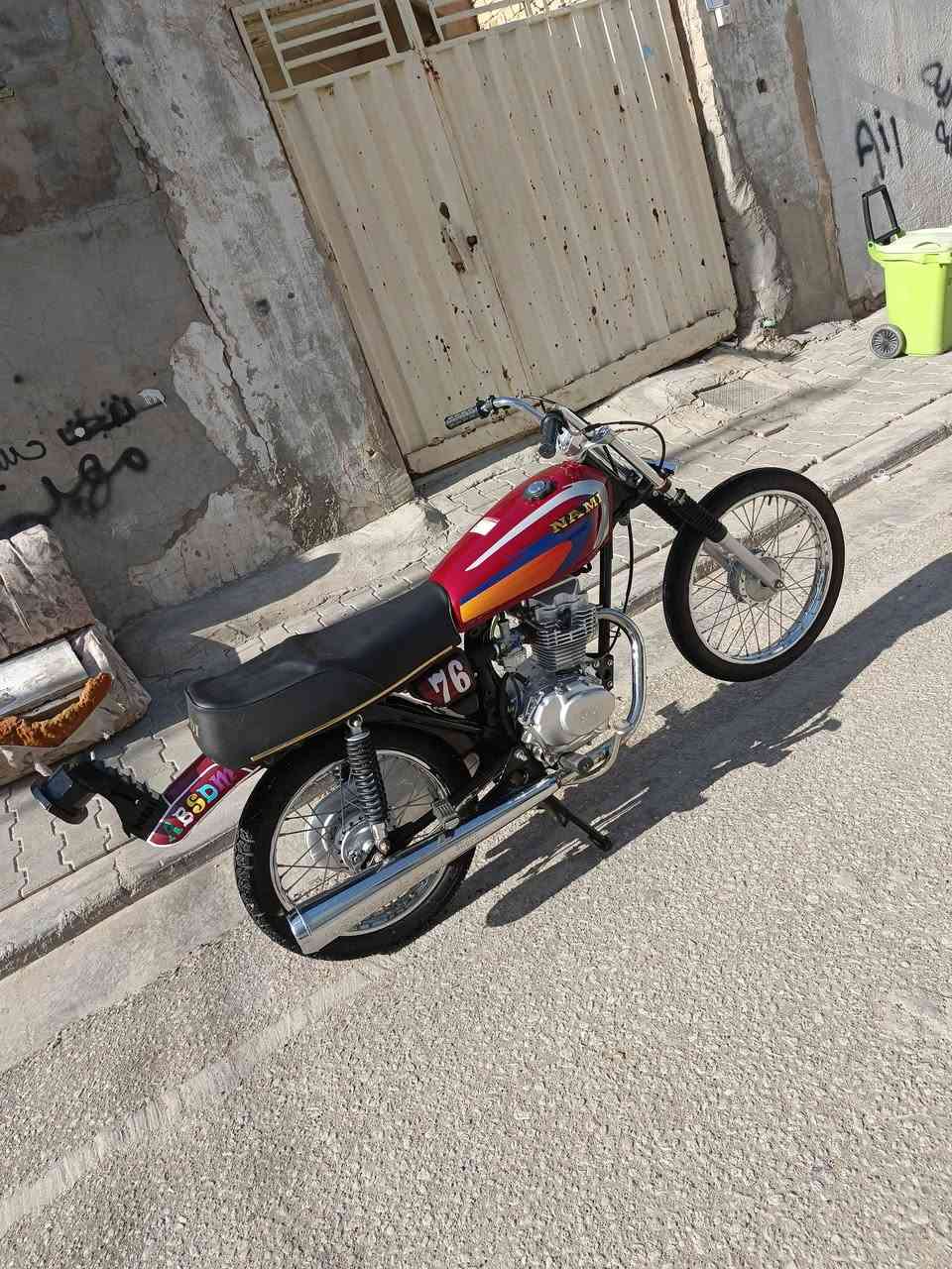 سلام عليكم ماطور للبيع موديل 21 اوراق اصولي تعمير 26 كفاله عامه ماطور برغي ماعايز للستفسار ***********
