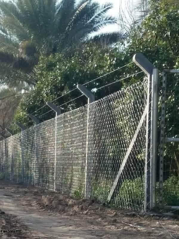 عمل ونصب اسيجه بيارسي بأيادي ماهره في جميع أنحاء العراق لسنا الوحيدون لاكننا نطمح لنكون الأفضل 
للأتصال بالأرقام
*********** واتس آب
*********** واتس أب 
*********** واتس اب حلة, بابل
