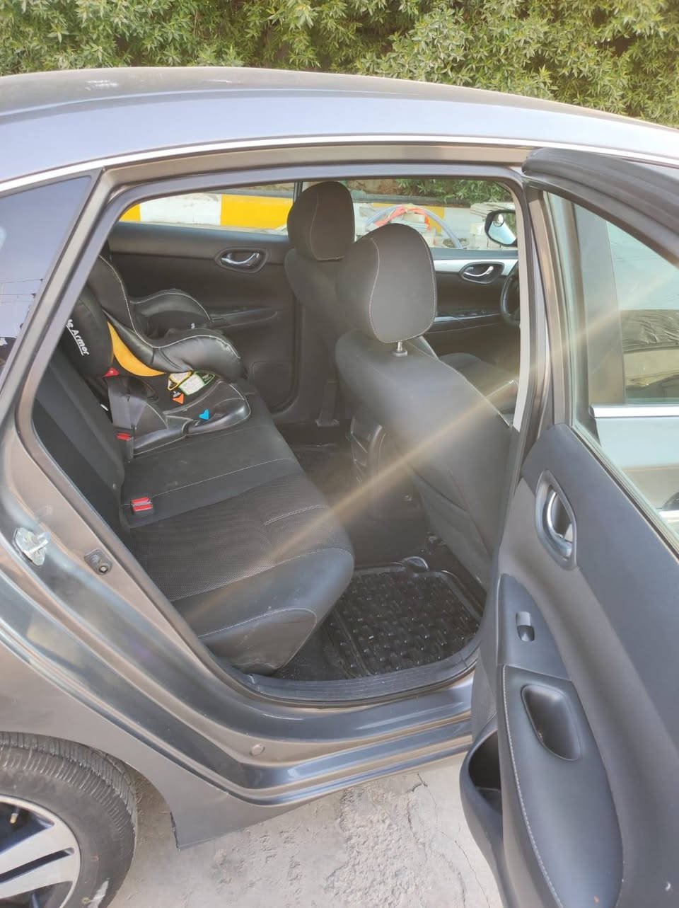 نيسان سنترا 2018
فئة SV
وارد امريكي حادثهة فقط بنيد صبغ وجاملغ امامي بارد بدون دواخل لغود وشواصي مكفولات
مواصفات معروفه
ماشيه ٧٧  ميل
سياره نظيفه كلش وبالحقيقة بعد احلى من الصور
رقم بابل تحويل ثاني يوم
السعرر   ٩٥ وبيهة مجال

الرقم  ***********
