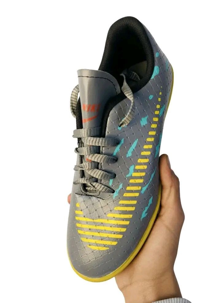 مايهمنه صعود الدولار 
اليوم العرض نار نار نار نار 🔥🔥🔥🔥
حذاء رياضي ألأصلي 
متوفر جميع قياسات (41-42-43-44-45)
توصيل داخل الشطره فقط 
‏‪***********‬‏
