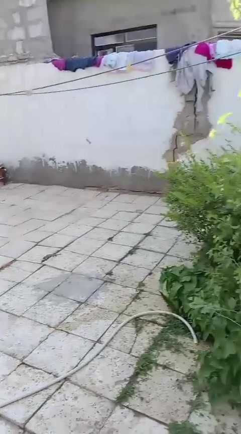 دار زراعي 100 م للبيع
غرفه وصاله ومطبخ وطارمه كبيره يصير بيه استقبال اساس تجعيب بناء بلوك سقف عگاده العنوان براكيه شارع المعمل خلف اسواق حسين الرماحي  السعر 18 مليون قفل بيع نقدا فقط للاستفسار اتصل ***********
