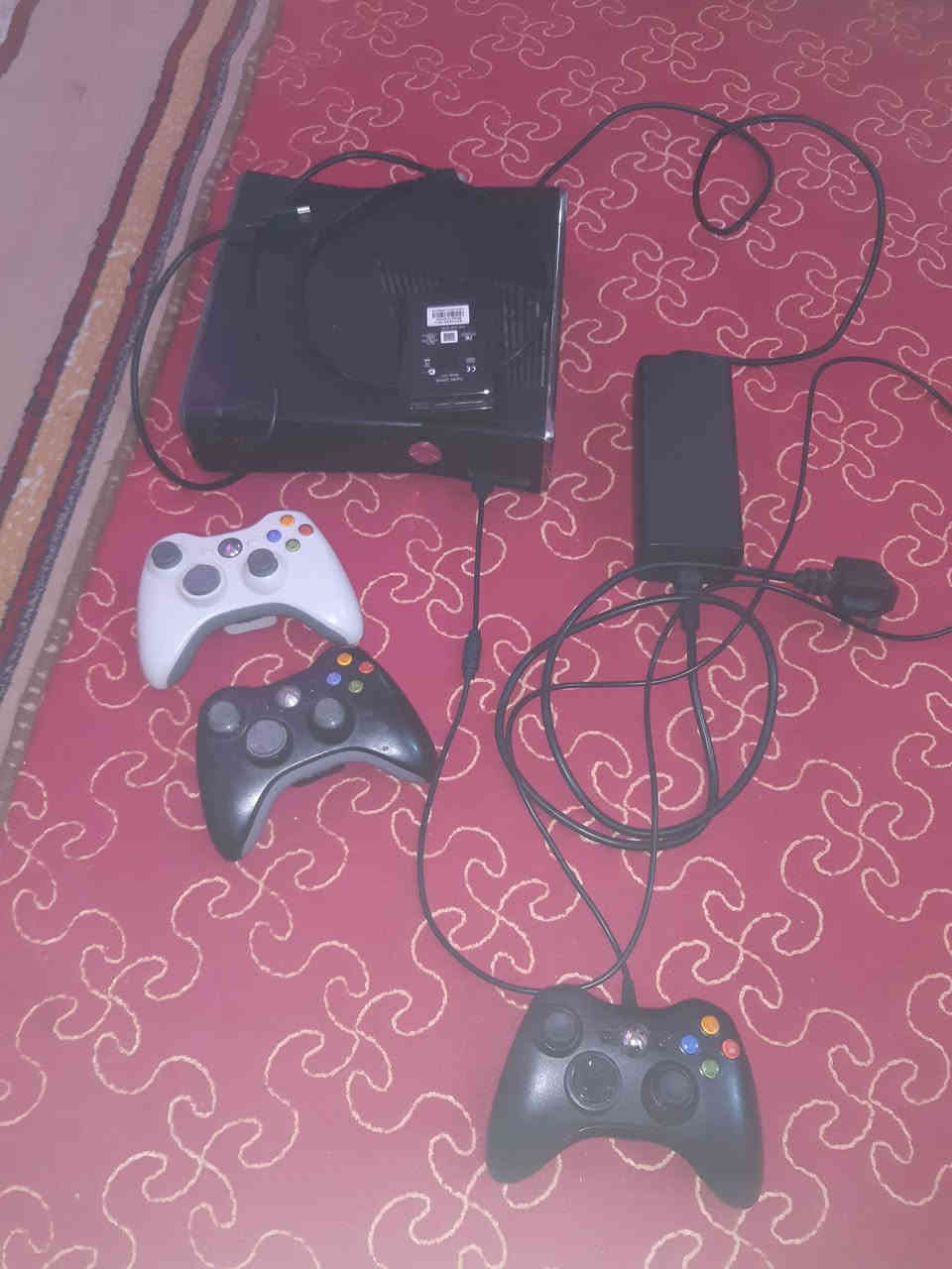 اكس بوكس 360
العاب بالهارد بي39 لعبه لو30لعبه ناسي جهاز فول لا مصلح ولا شي شرط فحص مكاني ناصريه  ويا3جوستكات +غراضه كامله
***********
