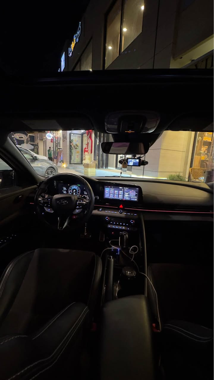 السلام عليكم 🫡 

النترا N موديل 23  1/1

2000 تيربو

ماشيه 64 الف كيلو. 

السياره عليها تزويد. 

السياره مصروف عليها كلش هواي ولا تقارنها ب الستوك 
رجائاً. 

حادثها مرفق بالصور ما يحتاج شرح. 

كل تفاصيل السيارة داخل الصور. 

السعر  175 وبيها مجال بسيط.!

رقم الشاصي kMHLW4AKXPU009421

رقم الهاتف:- *********** أربيل, العراق
