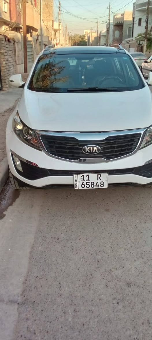 للبيع كيا سبورتج موديل 2013 مفولة مواصفات مامتواجد عاى الفيس وهذا رقمة ***********وبي واتساب
