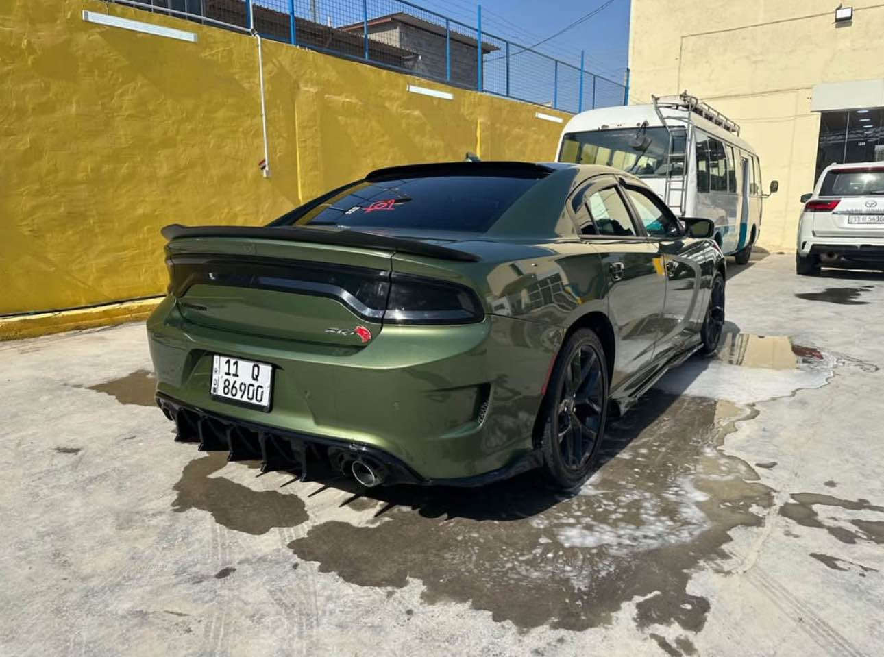 السلام عليكم للبيع سيارة جارجر ار تي لون زيتوني مميز ودواخل برتقالي جلد موديل 2022 ماشيه 16 الف قابله للزياده السيارة جديدة ب معنى الكلمة مواصفات الارتي SUPER TRACKPACK السيارة بلادية بدون اي تزويد السيارة عليها تعديلات داخل و خارج رقم بغداد مميز بأسمي السيارة حادثها قطعتين فقط و سونارها موجود بونيد وجاملغ  والسعر 220 رقم الهاتف *********** النجف, العراق
