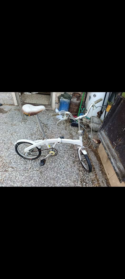 بيسكل حجم 16معدن المنيوم بل كامل   يطبك يصفط اوربي.   كير 3نمر. بلادي منقص كلشي نضيف جدن مكاني بغداد حي العامل سعر 60.        ***********
