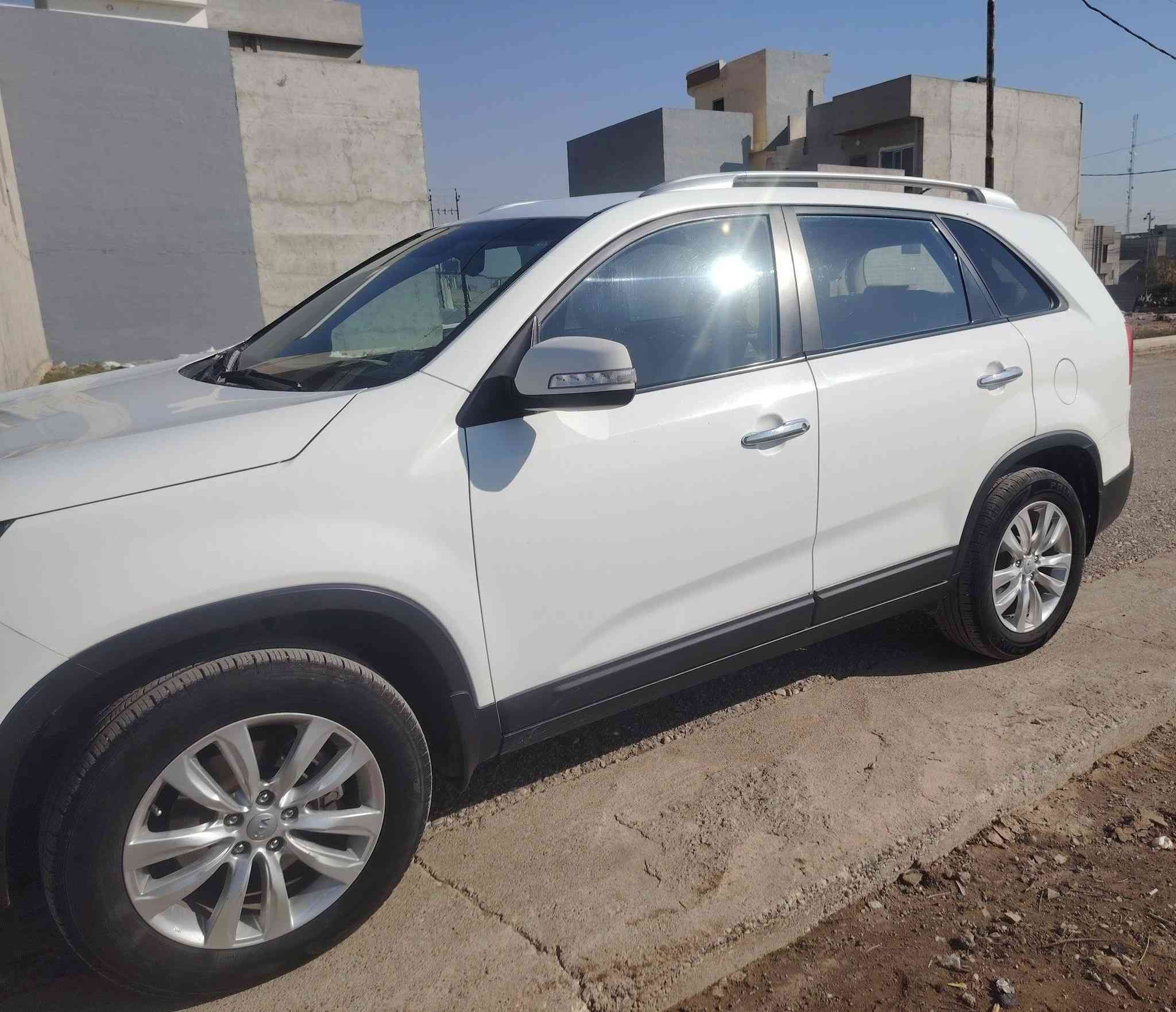 السلام عليكم سورنتو موديل 2012
محرك 2400
7 راكب السياره تبريد 3 قطع
سياره باسمي رقم نينوى رقم جديد سنوية جديد كابون بانزين جديد محرك وكير شرط
رقم الهاتف كورك ***********   /*********** اسيا
السعر 155 مكان السياره موصل
