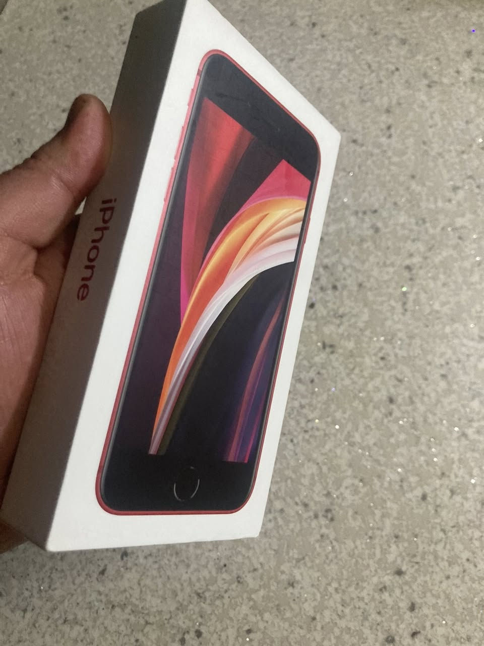 iPhone SE
احمر 
كامل ملحقات 
كارتونه اصليه مطابقه للجهاز 
كيبل اصلي 
استخدام نظيف بطاريه 80 
كامره 4k صوت ستيريو واضح وعالي 
iOS 26 اخر تحديث 
السعر 300 
مكاني شارع فلسطين 
رقمي ***********
يوجد توصيل
