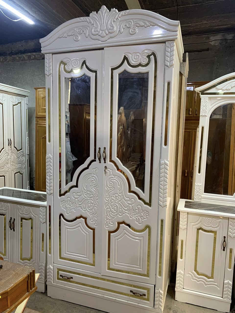 غرفه ست ابوا نجاره عراقي موديل تركي استخدام قليل داخل صاج ضهر جرجوبه القاعده ابلوك 
السعر مليون و300الف💵
العنوان حله شارع ابو القاسم مجاور الجامع ابو القاسم
الرقم ***********
