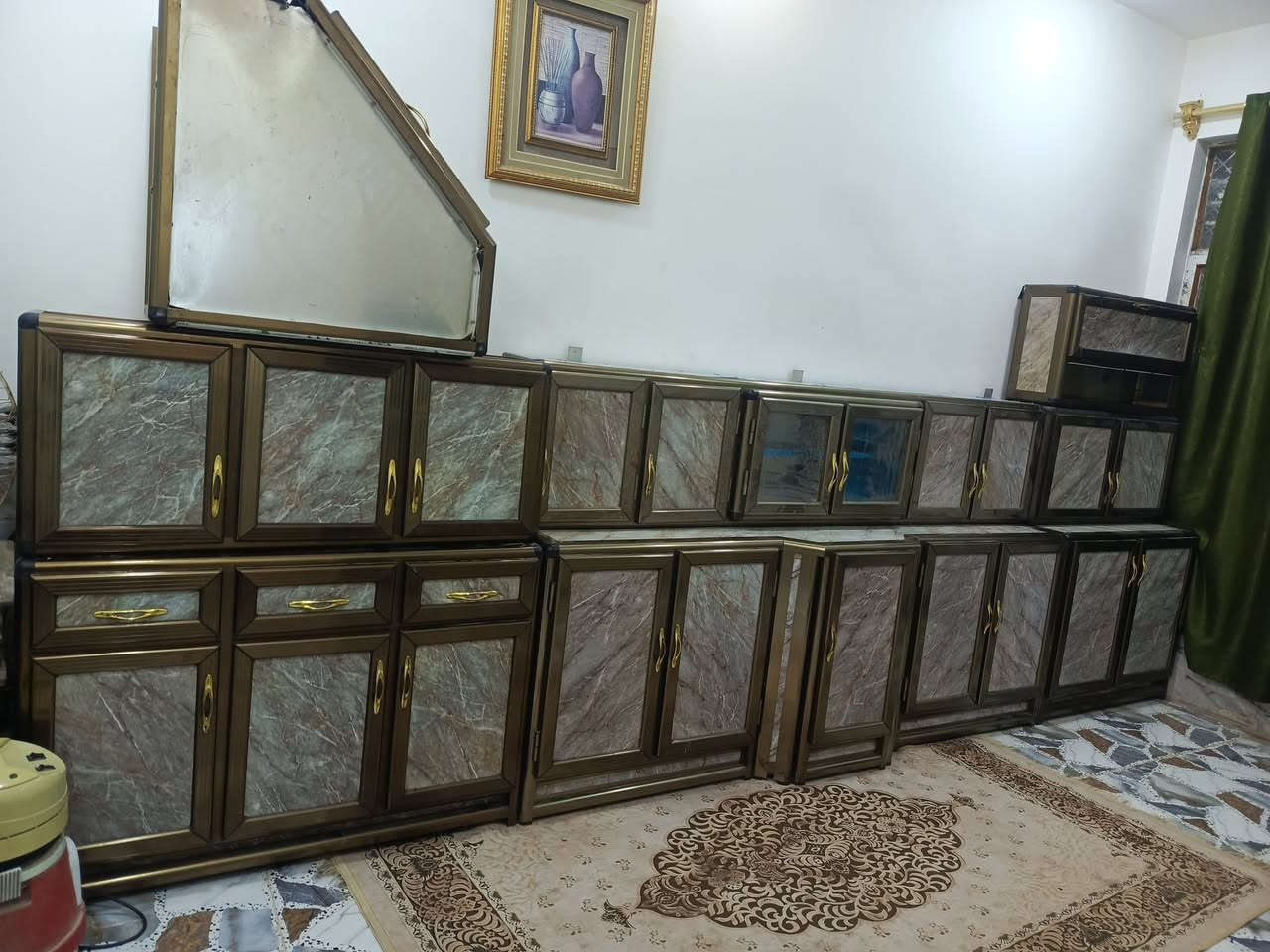 السلام عليكم كاونتر تفصال نضيف جدا ما بي اي ضرر أبو غريب مقابل معمل حليب بلادي رقمي ***********
