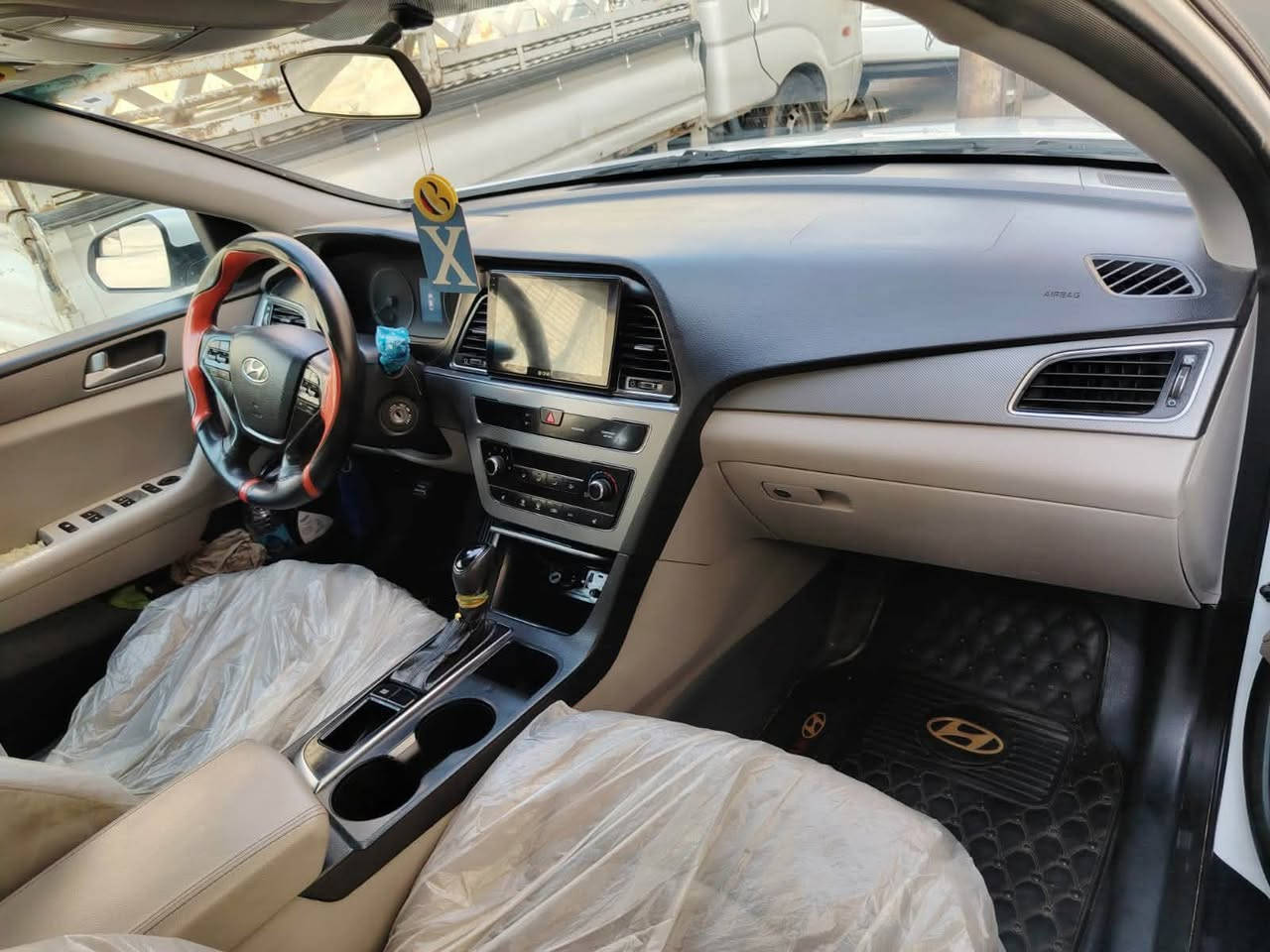 سوناتا 2015 وارد امريكي 
داخله كلين باقي التفاصيل اتصل على صاحب السيارة اني مكلف بالنشر  *********** النجف
