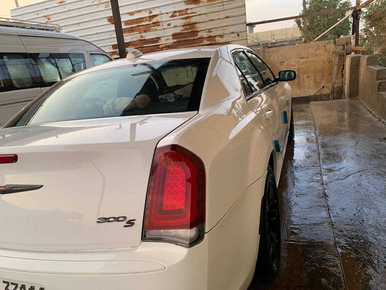 السلام عليك
 استخدام شخصي أوباما مديل 21اصل S بجم عريض 🚘
ماشيه 109🚶
مواصفات 🎁
بصمات أبواب 
حساسات⌛ خلفيه و امامي 
ردارات. نقطه عمياء🕳️
اشاير بمري رادار بمري 
كشنات تدفئه☀️ تبريد 🌨️
مثبت سرعه  شفتات 
تحكات ستيرن  شاشه كاربلي 
تشغيل عن بعد 👍
مكينه 3600
كير 8نمر 
سياره بيه سونار 
حادث جاملغ جهت الأيمن وبنيد
سعر سياره 260💲 بيه مجال
الاستفسار ***********
الاستفسار ***********
