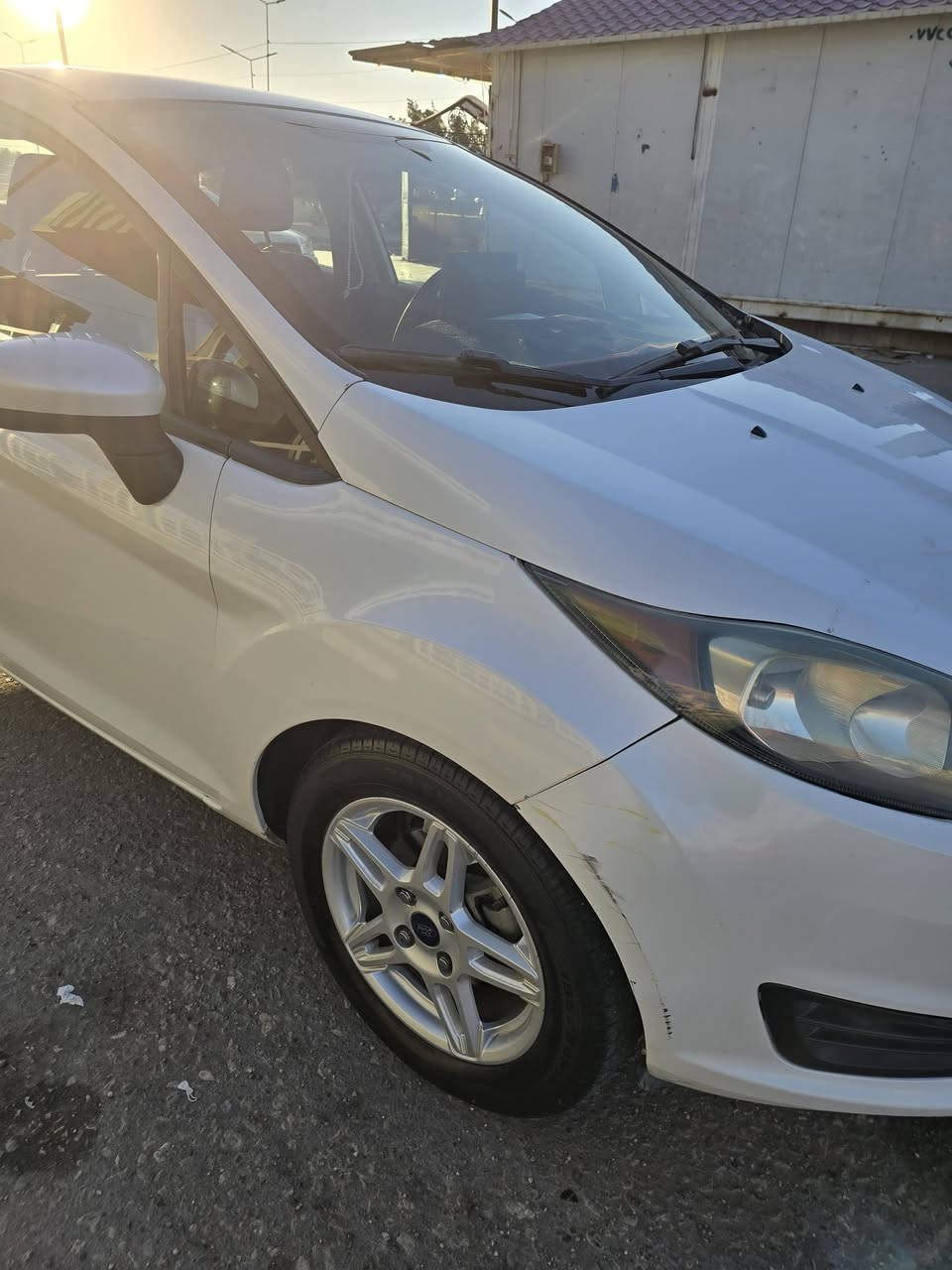 فورد فيستا موديل 18
حادث بسيط مقدمة البنيد تصليح بارد فقط بدون صبغ 
محرك ١٦٠٠ تدفئه تبريد حدادية جديدة دواخل جديدة 
نصبتها حلوة السيارة ماشية ٨٤ كم
السيارة جاهزة فقط بيها بداية تبخير خفيف 
رقم بغداد شرط التحويل
السعر ٨٣ وبيها مجال 
للتواصل ***********
