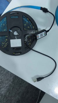 كابل ٥م • خلف التلفزيون • يوصل للموبايل