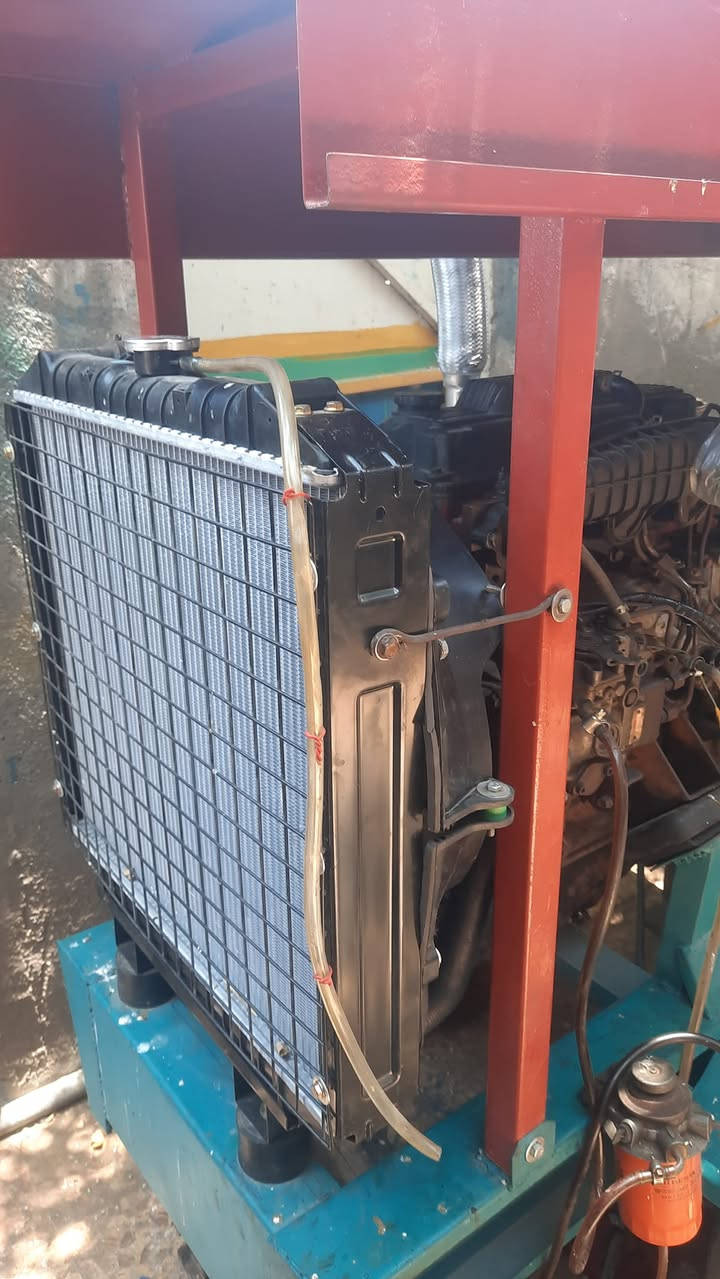 مولد كيا للبيع محرك كيا  ٣٠٠٠ وراس التوليد ٣٧.٥ كيفي نظيف شرط الشغل والحمل السعر  ١٩ ورقه وبيه مجال قليل العنوان ميسان قضاء المجر الكبير للإستفسار ***********   *********** ابو كرار
