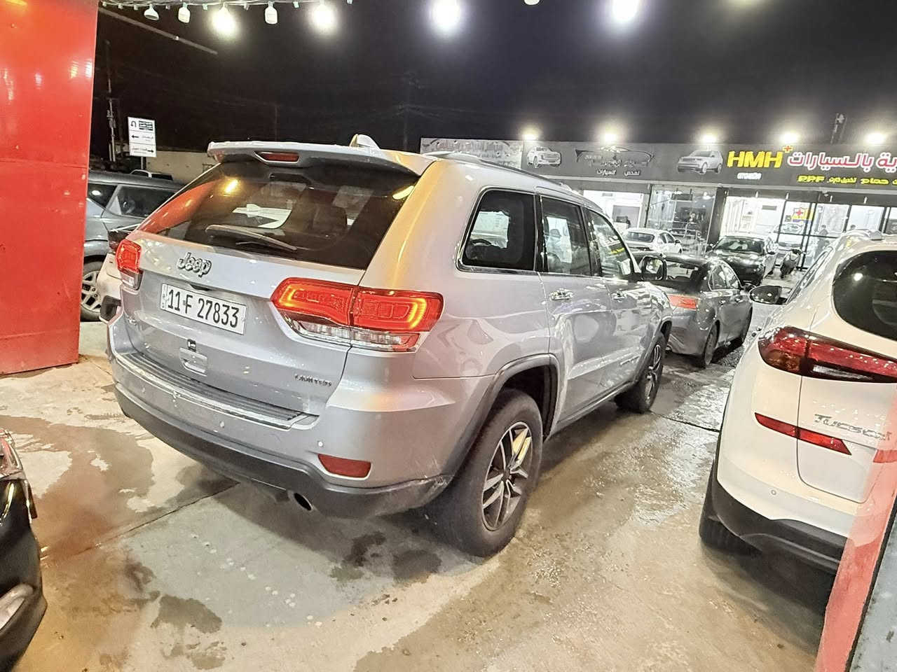 يهديكم معرض المميز لتجارة السيارات الحديثه آرق التحيات 🙏🌿. 

  ونخبركم عن توفر جيب شيروكي موديل 2019وارد امريكي صور لحادث وسونار مرفق بل منشور 

  مواصفات فول Limtd

🔑مفتاح تشغيل بصمة 

🔑بصمة أبواب دخول ذكي 

🌿فتحة سقف 

  🌿كراسي كهرباء 

🌿كشنات جلد 

🌿تحكمات مقود جهتين 

🌿قطعتين تبيريد 

🌿فور ويل 4X4

🖥️شاشة كبيرة بلادية 

📷كامرة خلفية دوارة 

موقعنا: بغداد الكريعات شارع الوقف السني معرض المميز 

***********ياسين 

السعر :215ورقة بيهه مجال بسيط
