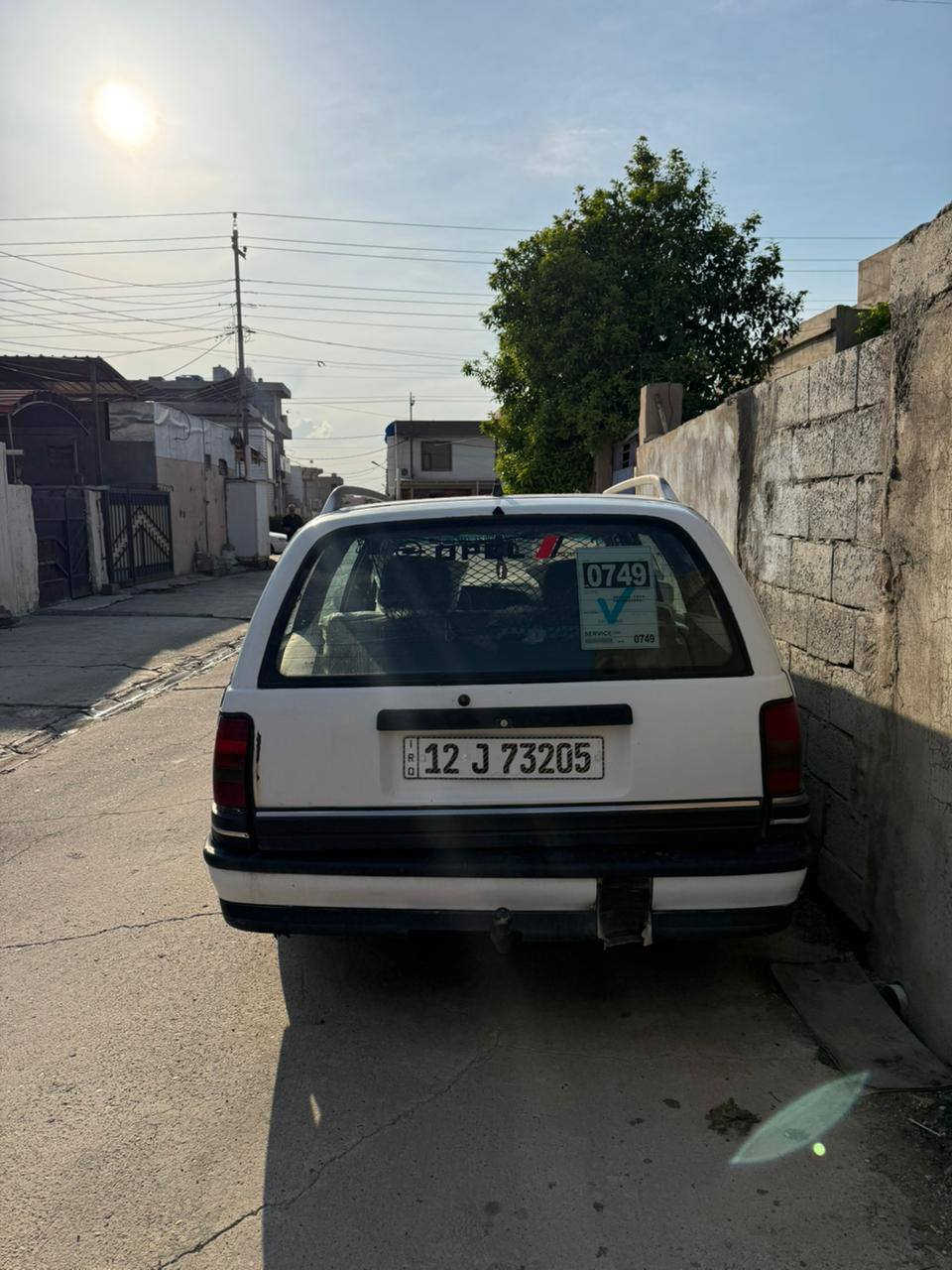 سلام عليكم
اوبل اوميكا استيشن 
موديل ١٩٩٢ اوتوماتيك 
سنويه جديد لحد ٢٠٣٠
سياره مال بيت نضيفه 
كلشي على وضع الشركه سياره فول اتوماتيك 
شاشه كاربلاي 
السعر ٢٧ ومجال العنوان كركوك القادسيه الثانيه مقابل حلويات الحلواني 
للاستفسار ***********
