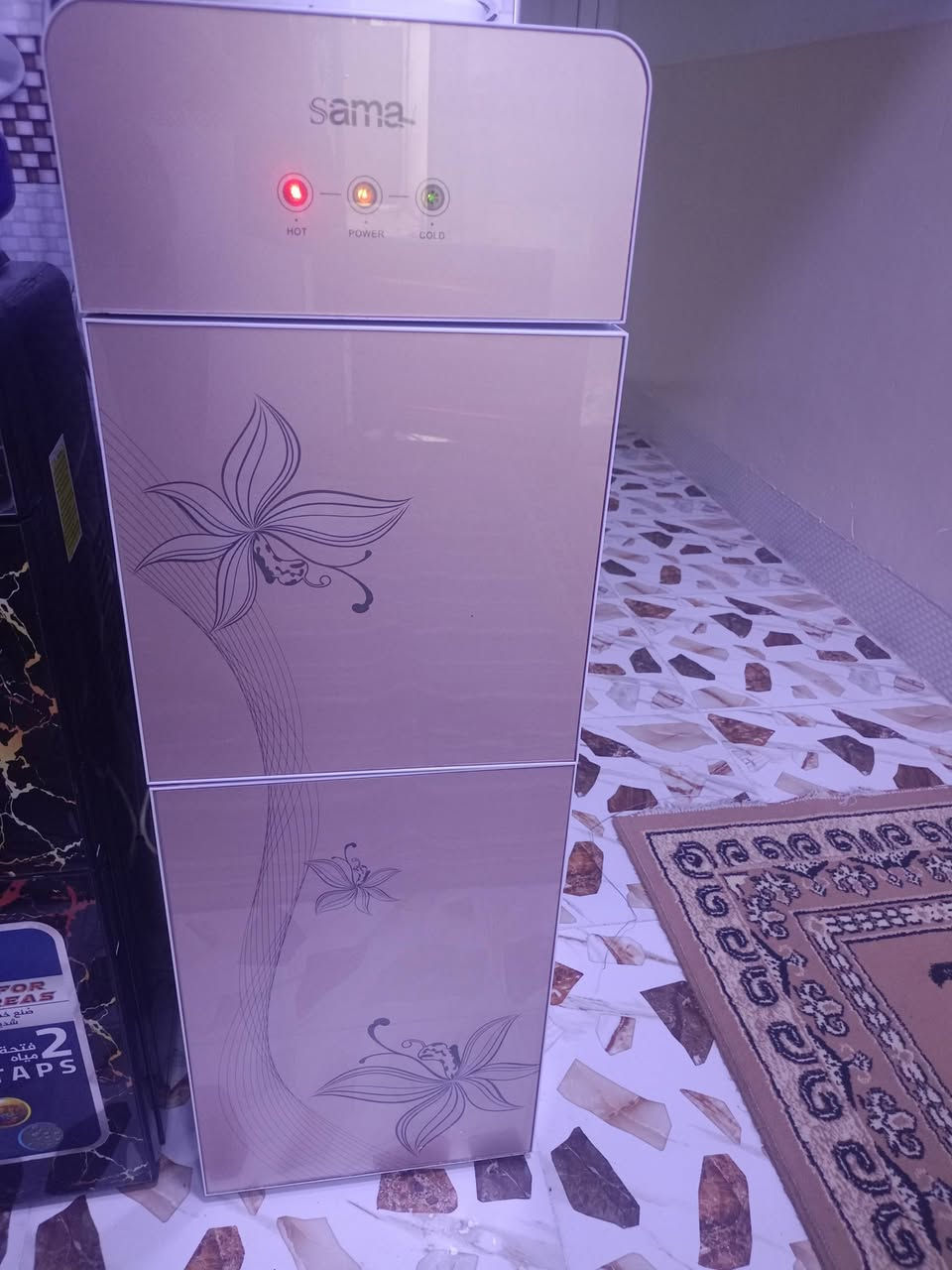 براد للبيع شغال حار.. بارد.. ثلاجة.. ماطور بلادي وضع شركة وغاز بلادي شركة كل عيب مابي نظيف السعر 60 وبي مجال بسيط الشراي يتفظل خاص فقط أو واتساب***********
