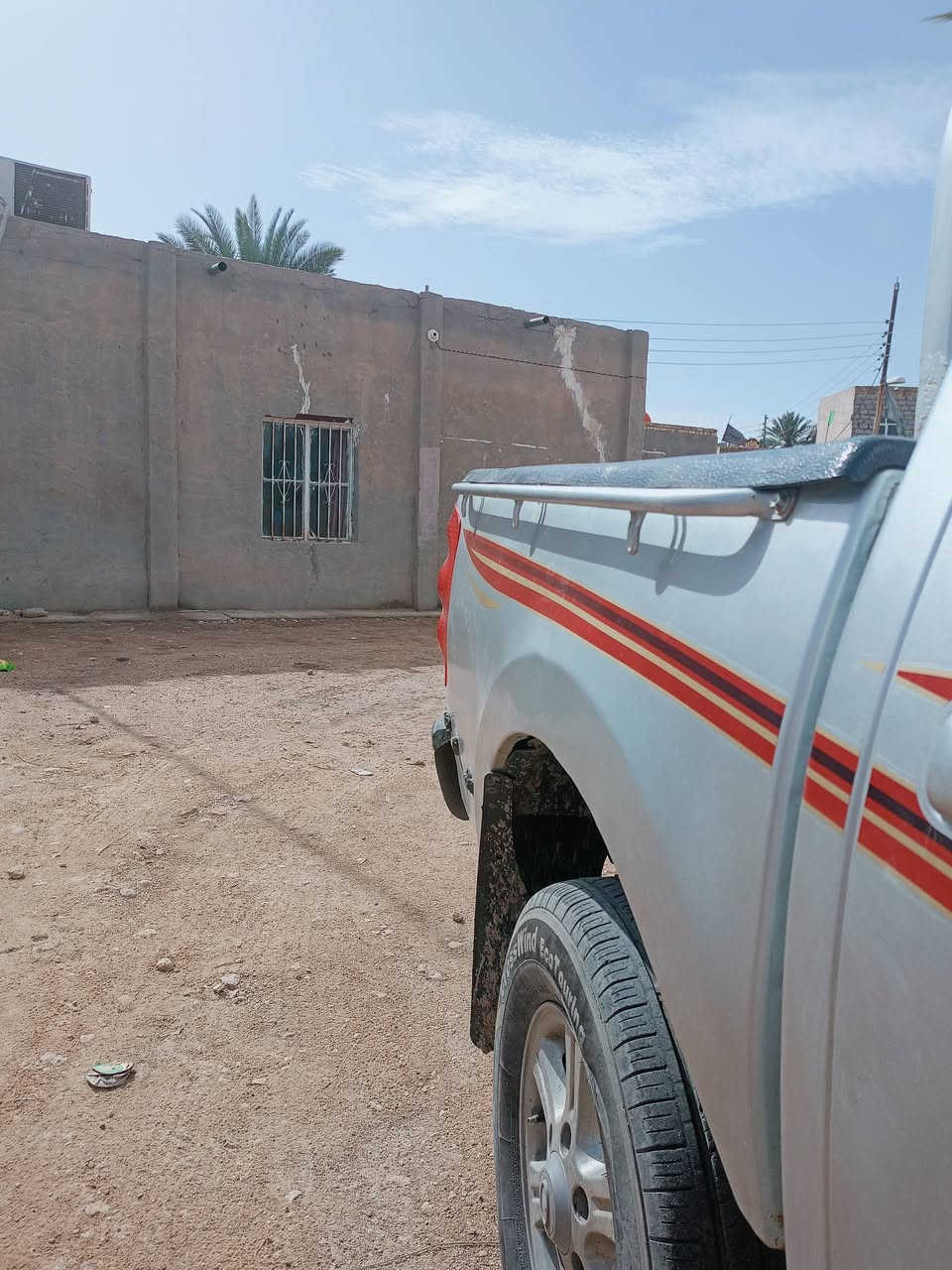 السلام عليكم
للبيع كريت ويل 2012 
السياره مصبوغه جماليه فقط 
مكينه محرك كير مشروطات : 

السعر 55 وبيه مجال للطيبين : الرقم ***********
