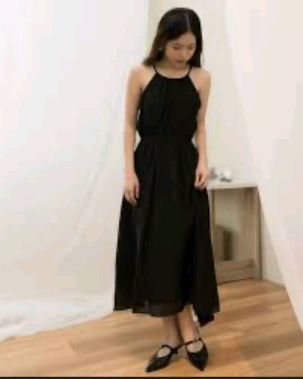 متوفر ملابس نسائيه بناتيه شي أن وباله القطعه ع 3 الاف و 5 الاف و 7 للحجز واتساب *********** 
هذا نموذج 