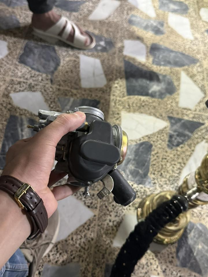 السلام عليكم كابريتر فراشه طك كارتون للبيع
قيم بسعر يرضي الله مامشتغل بعد ***********
***********
