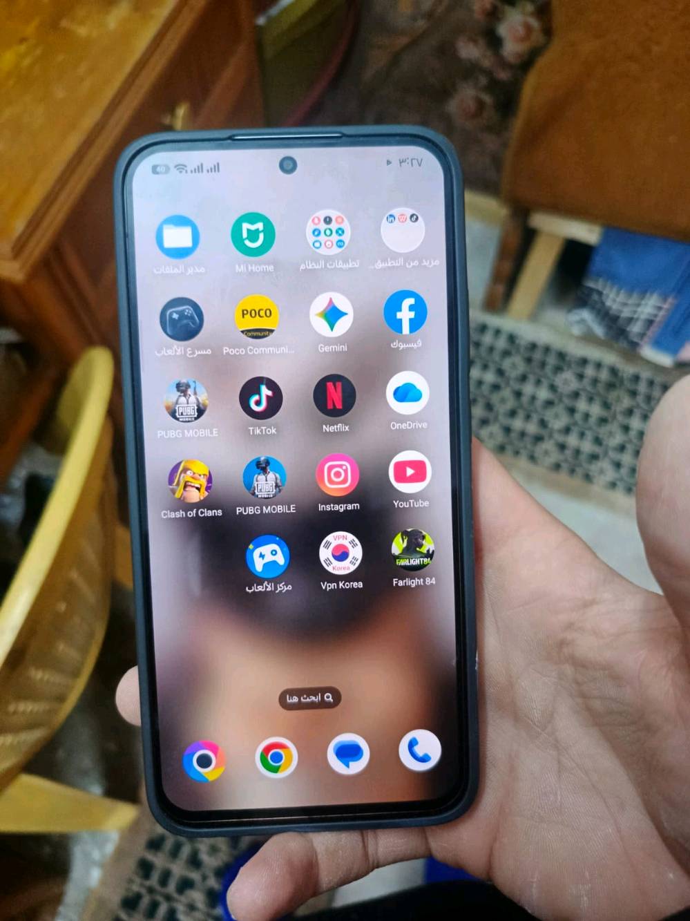 سلام عليكم بوكوf7 كامل ملحقاتة شاحن وكارتون مشحون44مره بطارية 100 جهاز جديد خدش ما بي مكاني نجف حي الوفاء